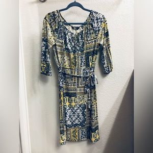 Petite small spring dress print. Like new condition.